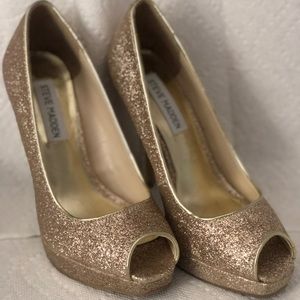 Steve Madden gold glitter heels size 6